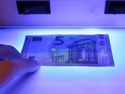 Euro €5 Bills